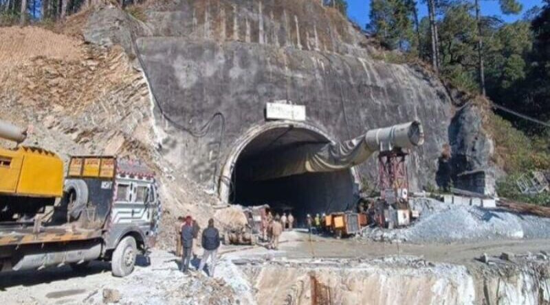 Pekerja India Sebanyak 40 Orang Terjebak Di Terowongan Ambruk