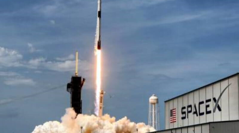 Roket Starship SpaceX Meledak Usai Roket Terpisah