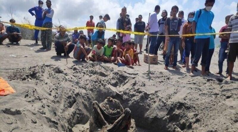 Gadis Usia 7 Tahun Tewas Terkubur Pasir Pantai