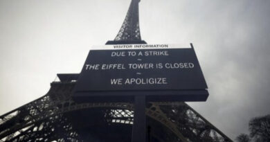 Menara Eiffel Paris Ditutup Karena Mogok Kerja